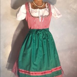 Oktoberfest Dirndl medium brand new